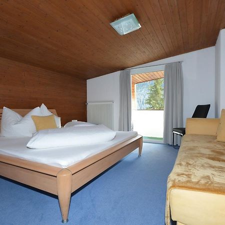 Haus Triumph Lägenhet Pettneu am Arlberg Exteriör bild